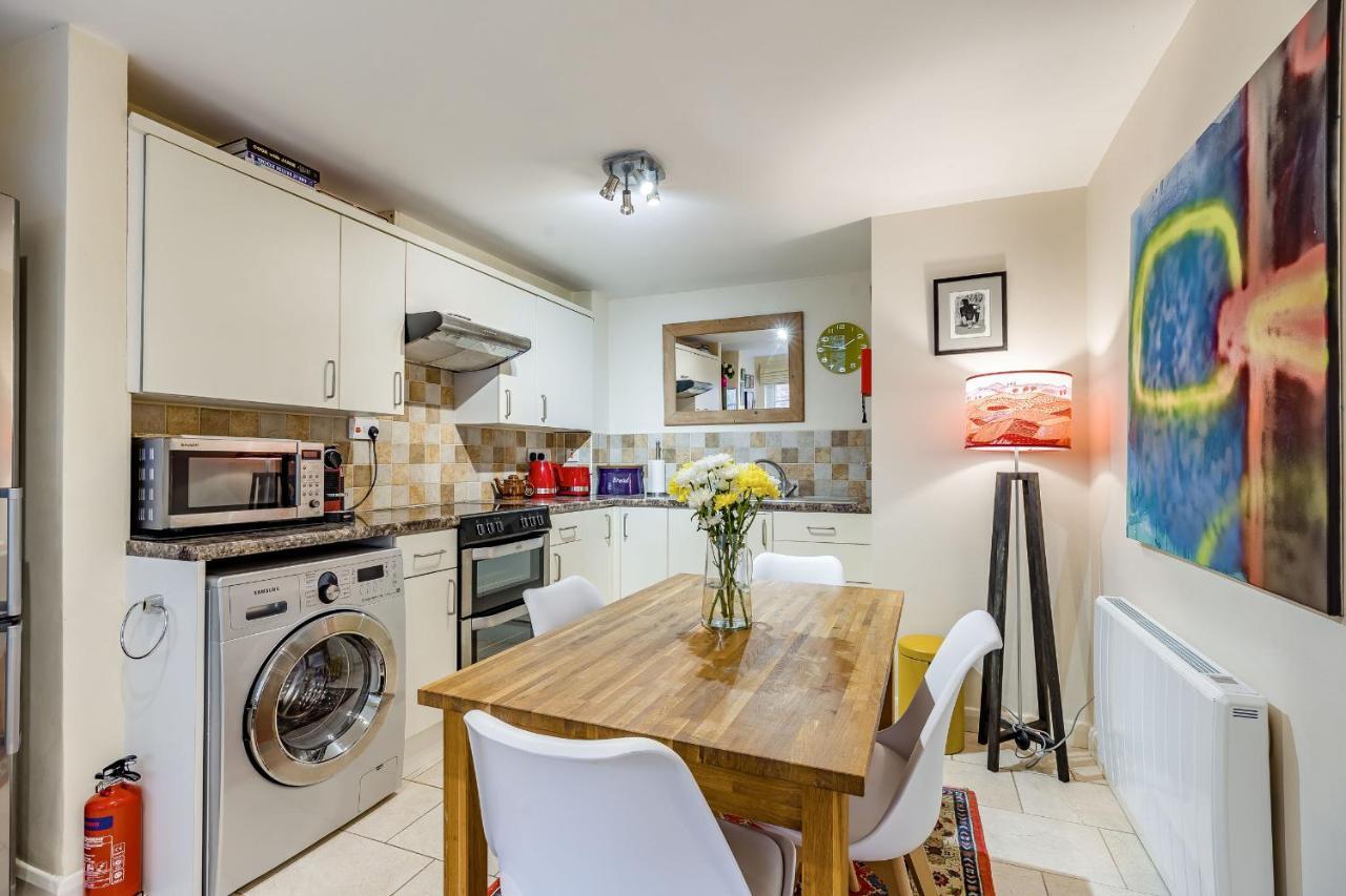 הוילה לאדלו 138E Old Star & Garter Mews מראה חיצוני תמונה
